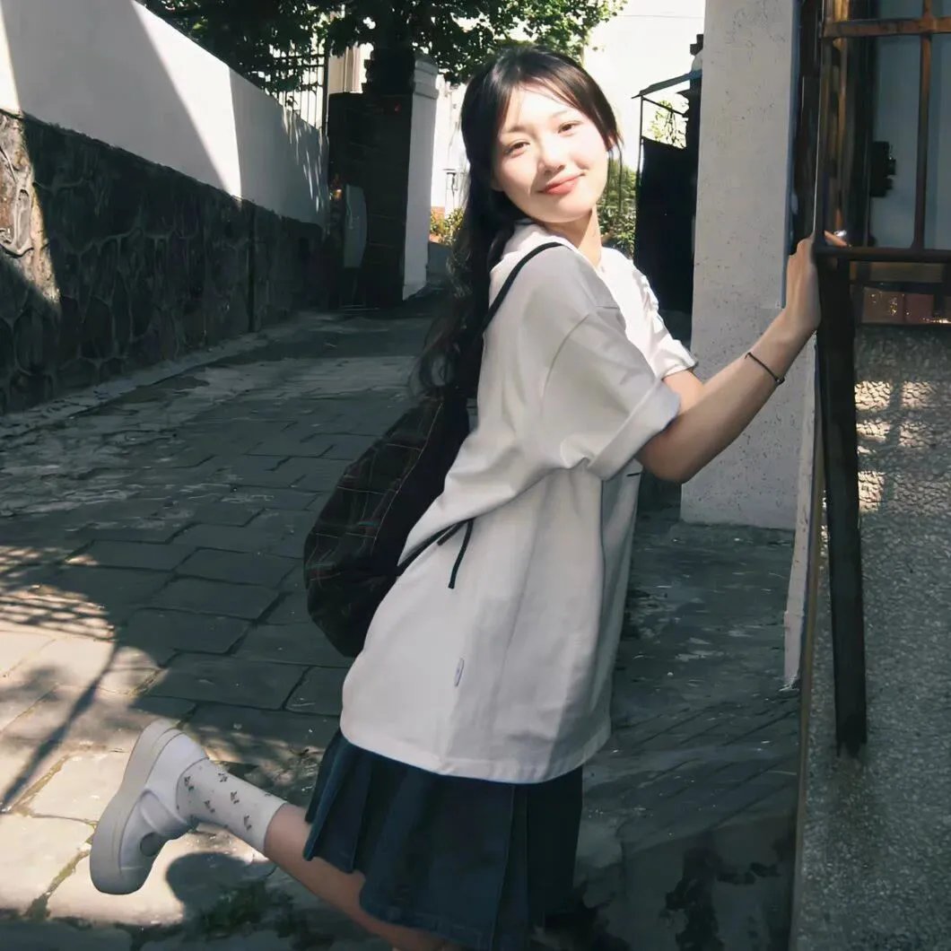 宏观世界 海报